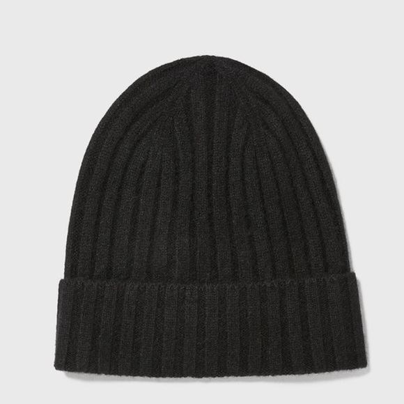 zara limited edition bucket hat